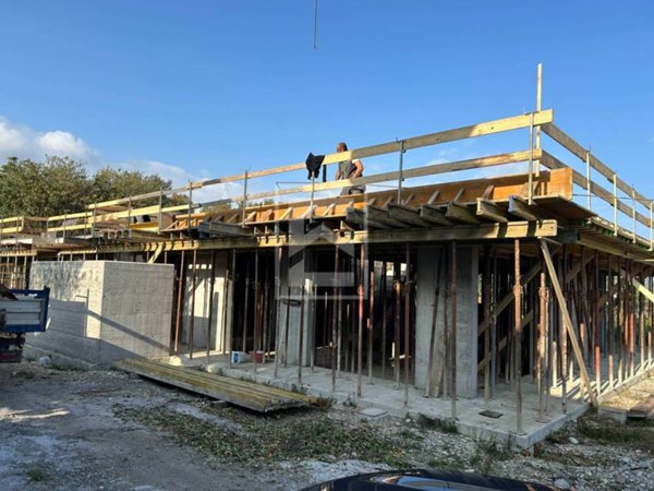 casa indipendente in vendita a Manerba del Garda