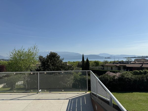 casa indipendente in vendita a Manerba del Garda