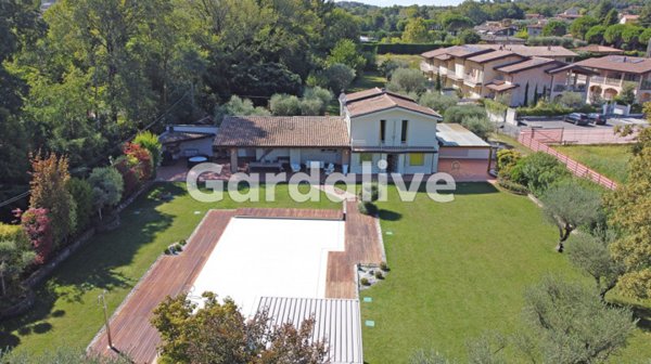 casa indipendente in vendita a Manerba del Garda