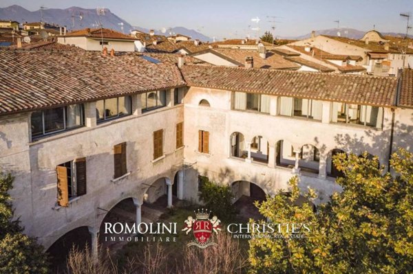 villa in vendita a Manerba del Garda