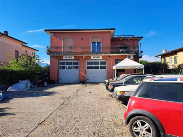 casa indipendente in vendita a Manerba del Garda