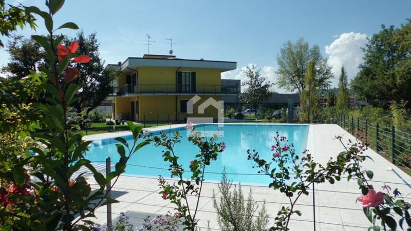 casa indipendente in vendita a Manerba del Garda