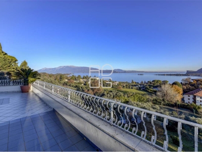 villa in vendita a Manerba del Garda