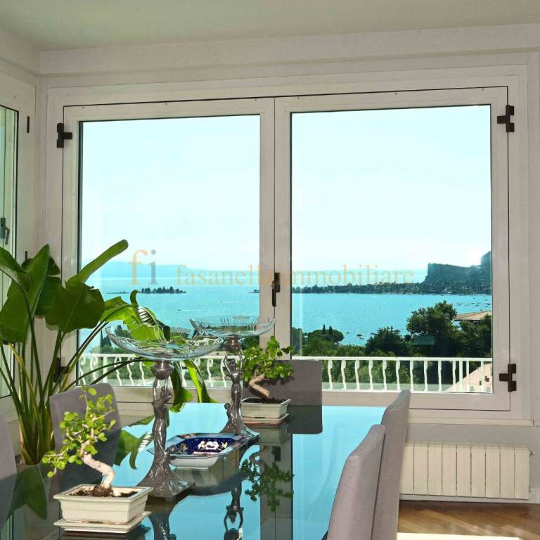 casa indipendente in vendita a Manerba del Garda