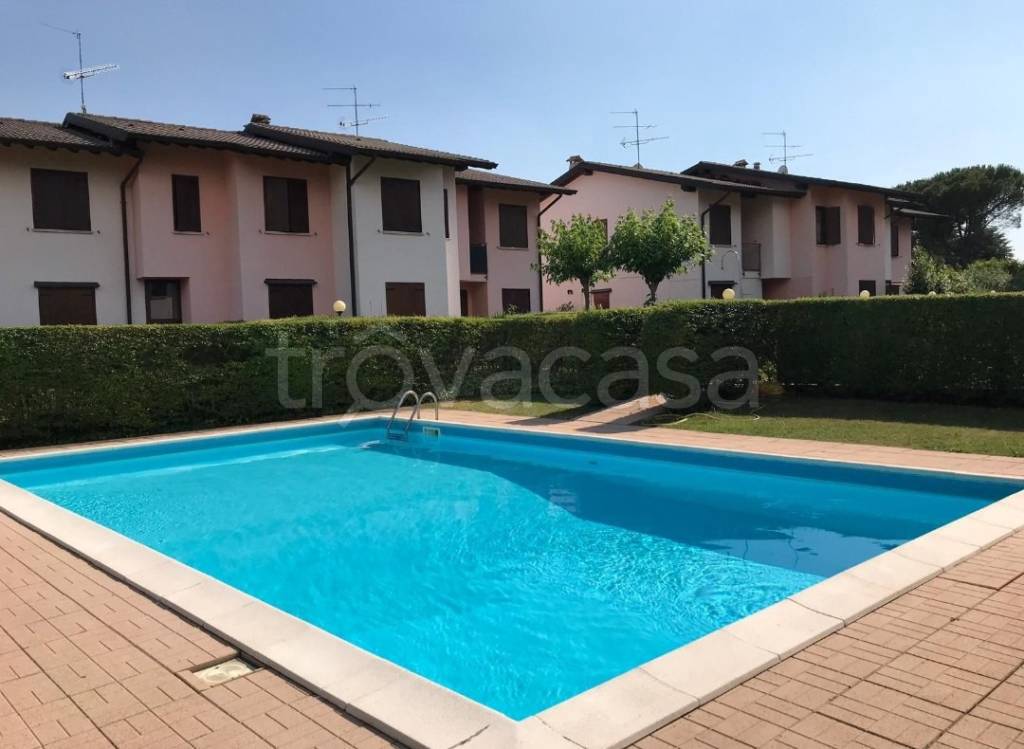 appartamento in vendita a Manerba del Garda in zona Solarolo