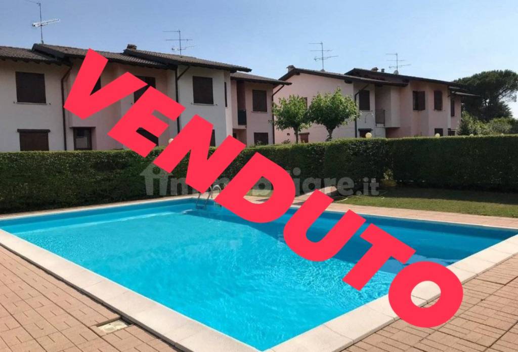 appartamento in vendita a Manerba del Garda in zona Crociale