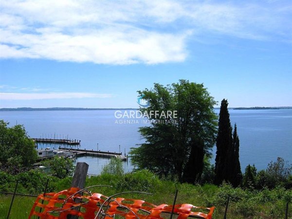 casa indipendente in vendita a Manerba del Garda in zona Solarolo