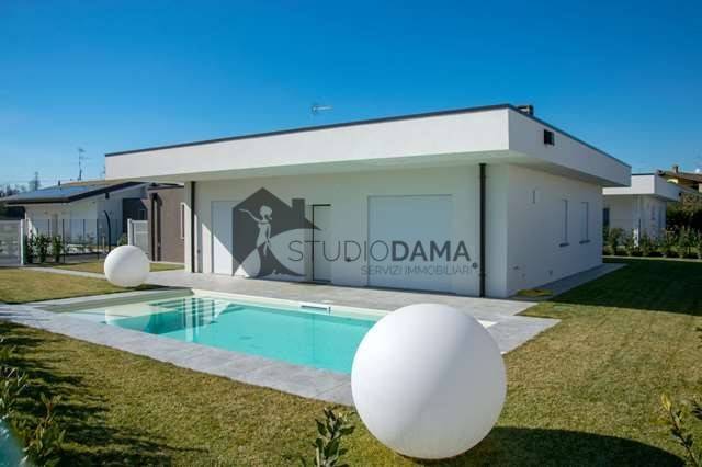 casa indipendente in vendita a Manerba del Garda