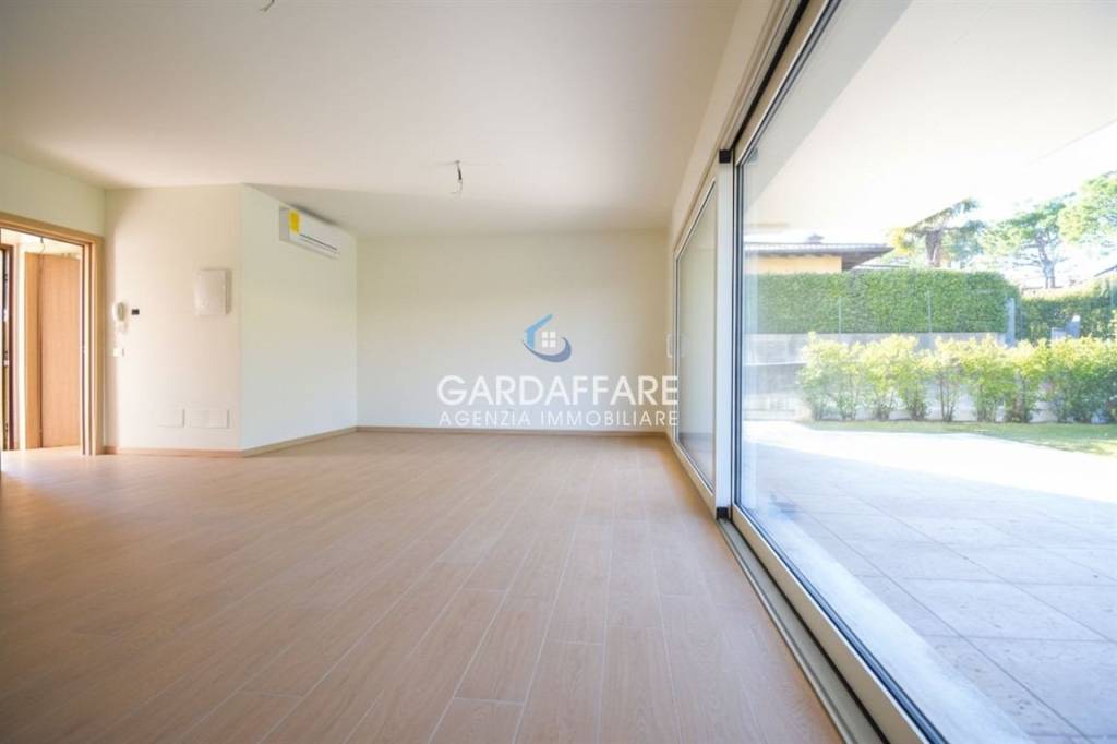 casa indipendente in vendita a Manerba del Garda