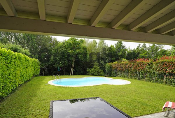 casa indipendente in vendita a Manerba del Garda
