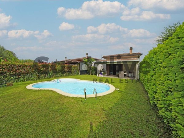 casa indipendente in vendita a Manerba del Garda