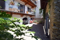 casa indipendente in vendita a Manerba del Garda in zona Montinelle