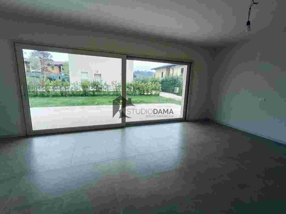 casa indipendente in vendita a Manerba del Garda