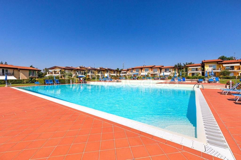 appartamento in vendita a Manerba del Garda in zona Solarolo