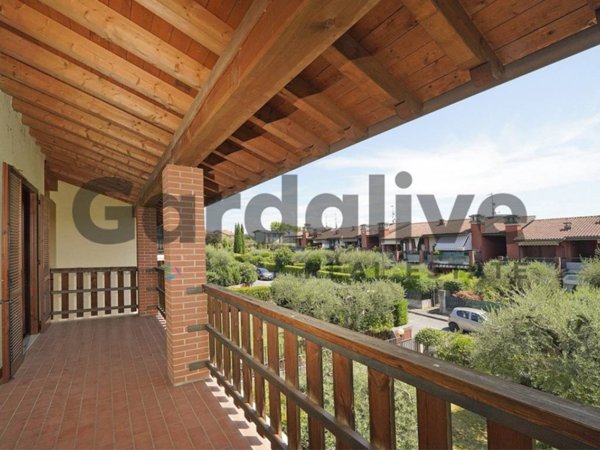 appartamento in vendita a Manerba del Garda in zona Solarolo