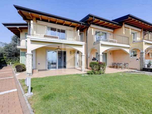 appartamento in vendita a Manerba del Garda in zona Montinelle