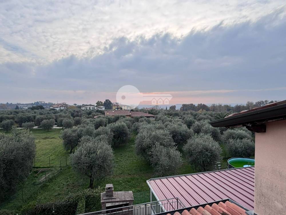 casa indipendente in vendita a Manerba del Garda