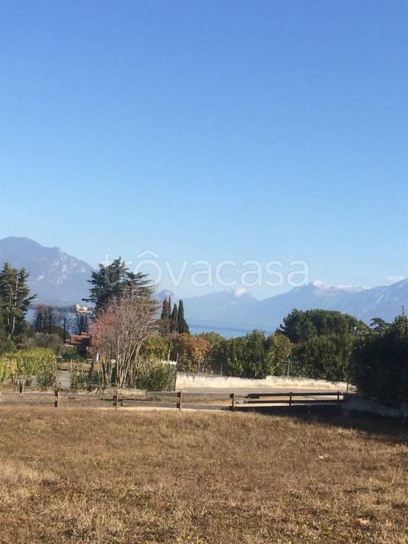 casa indipendente in vendita a Manerba del Garda