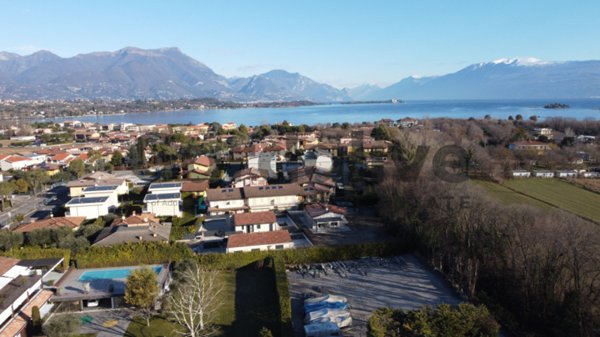 casa indipendente in vendita a Manerba del Garda