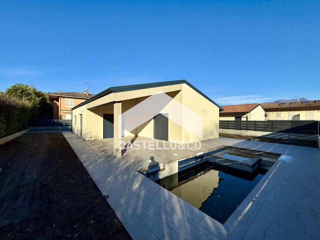 casa indipendente in vendita a Manerba del Garda