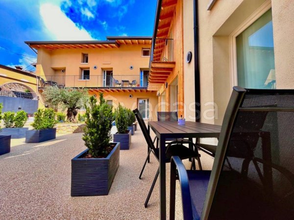 appartamento in vendita a Manerba del Garda in zona Solarolo
