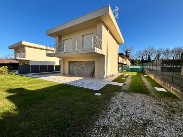 negozio in vendita a Manerba del Garda