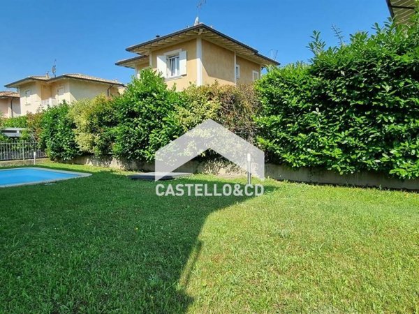 casa indipendente in vendita a Manerba del Garda
