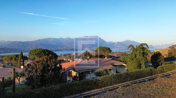 casa indipendente in vendita a Manerba del Garda