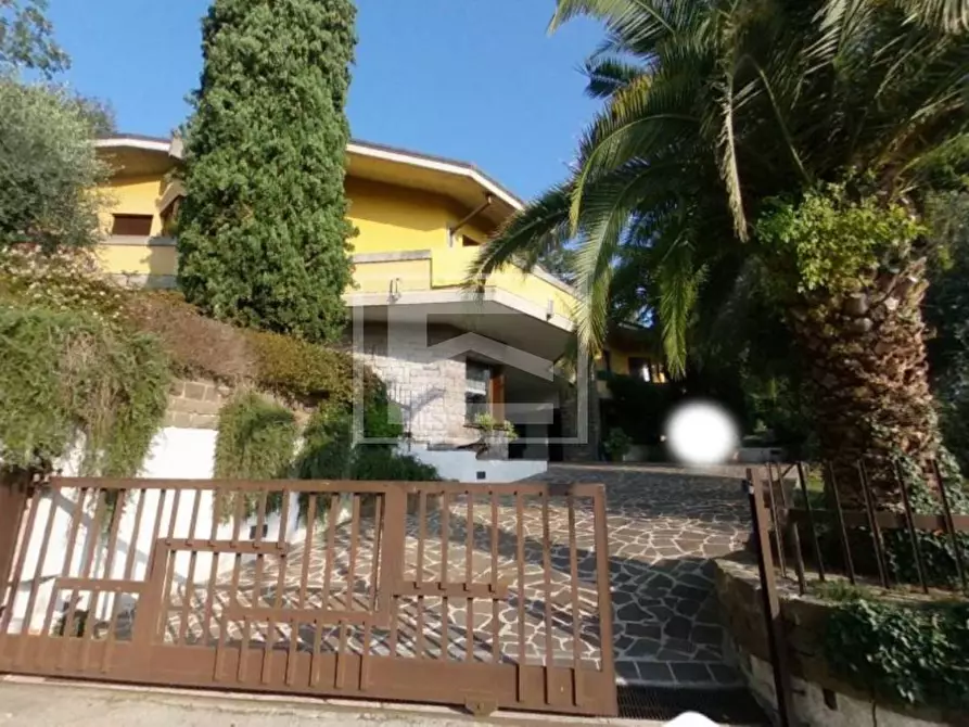 casa indipendente in vendita a Manerba del Garda
