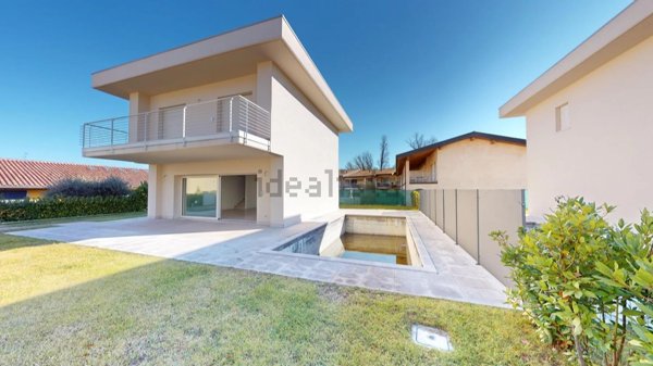 casa indipendente in vendita a Manerba del Garda