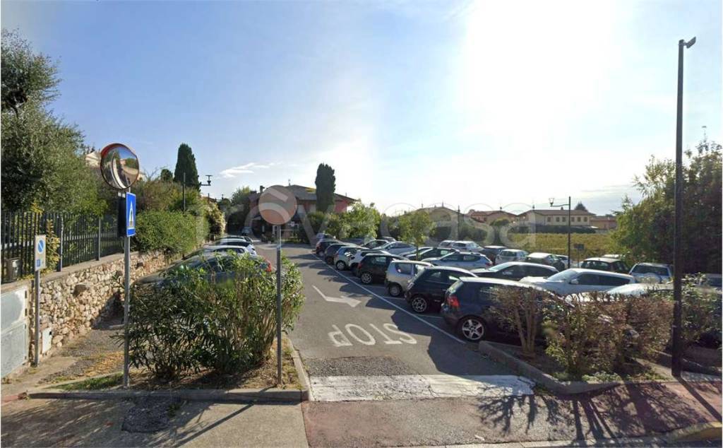 appartamento in vendita a Manerba del Garda in zona Solarolo