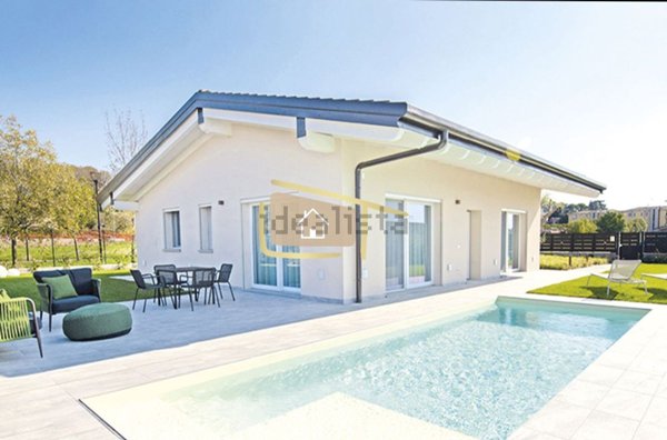 casa indipendente in vendita a Manerba del Garda