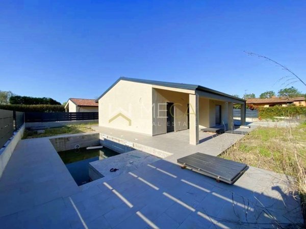 casa indipendente in vendita a Manerba del Garda