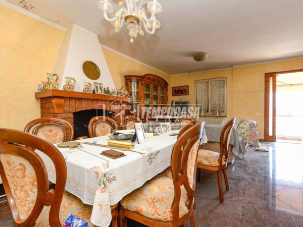 casa indipendente in vendita a Manerba del Garda