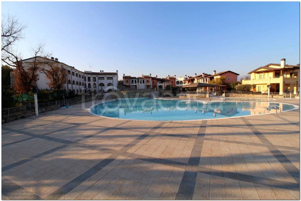 negozio in vendita a Manerba del Garda