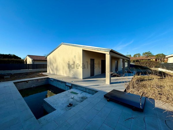 casa indipendente in vendita a Manerba del Garda