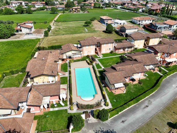 appartamento in vendita a Manerba del Garda in zona Crociale