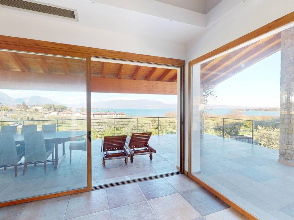 casa indipendente in vendita a Manerba del Garda