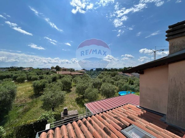 casa indipendente in vendita a Manerba del Garda in zona Montinelle