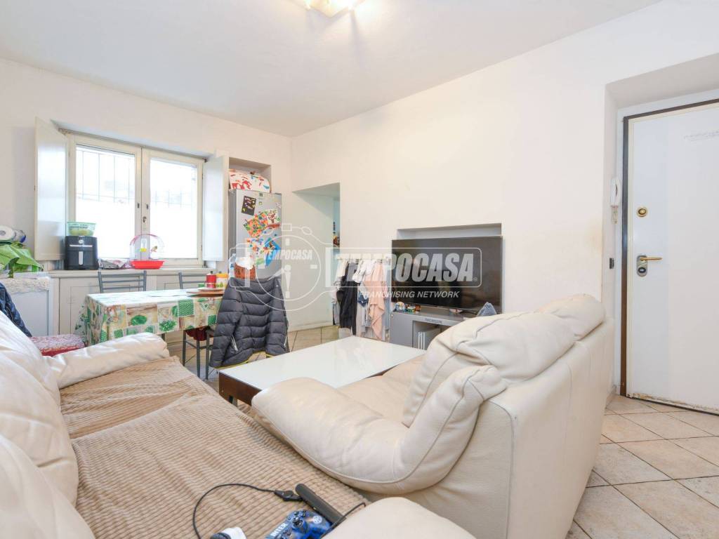 appartamento in vendita a Manerba del Garda in zona Solarolo