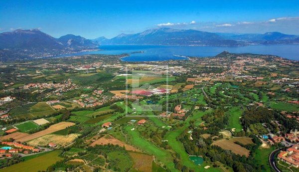 casa indipendente in vendita a Manerba del Garda