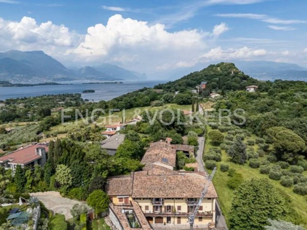 appartamento in vendita a Manerba del Garda in zona Montinelle