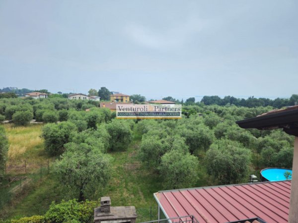 casa indipendente in vendita a Manerba del Garda