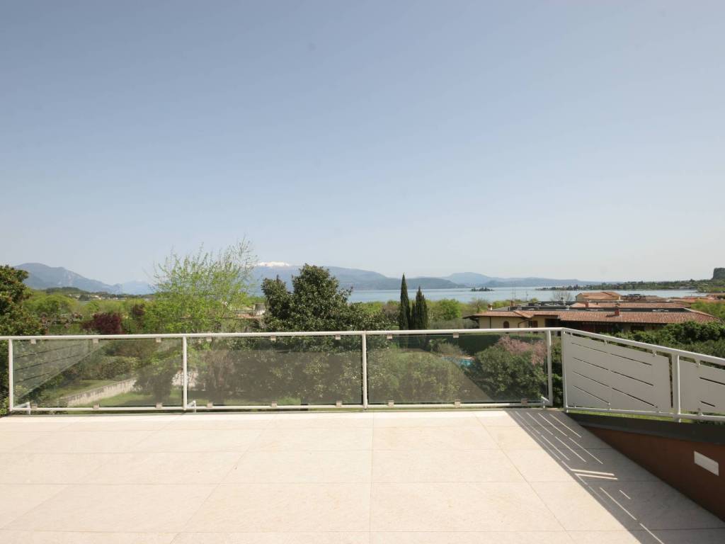 casa indipendente in vendita a Manerba del Garda
