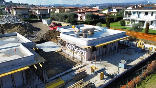 casa indipendente in vendita a Manerba del Garda