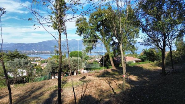 casa indipendente in vendita a Manerba del Garda