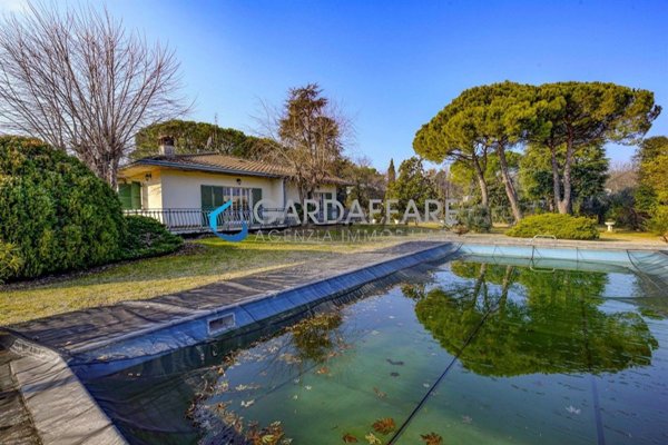 casa indipendente in vendita a Manerba del Garda