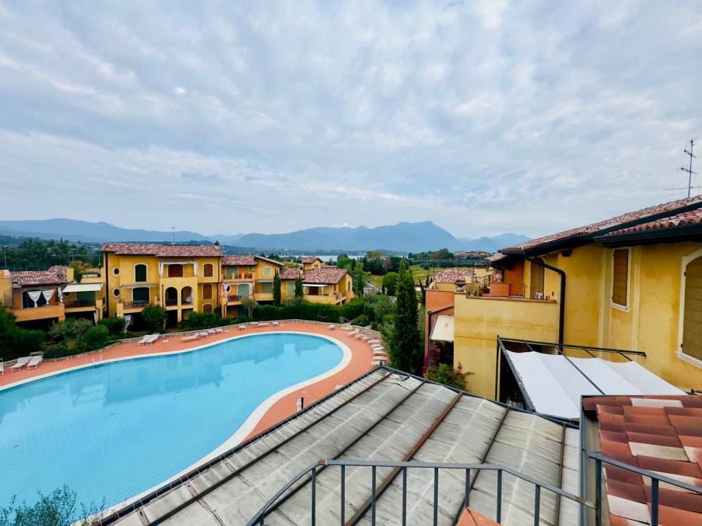 appartamento in vendita a Manerba del Garda in zona Montinelle