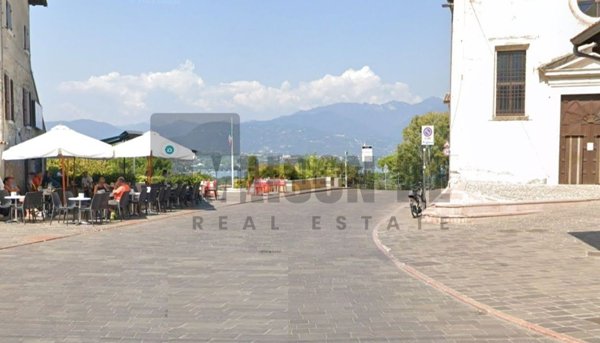 appartamento in vendita a Manerba del Garda in zona Solarolo