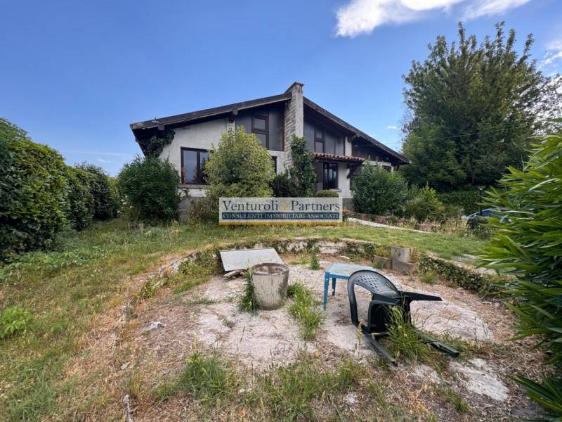 casa indipendente in vendita a Manerba del Garda